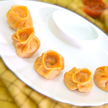 SCHEZWAN MOMOS